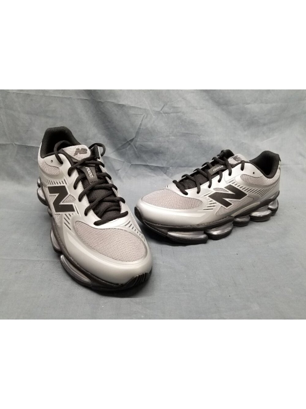 New Balance Abzorb 2000 Grey/Silver Sneakers U200060U Men's Size 8 NEW NO BOX!